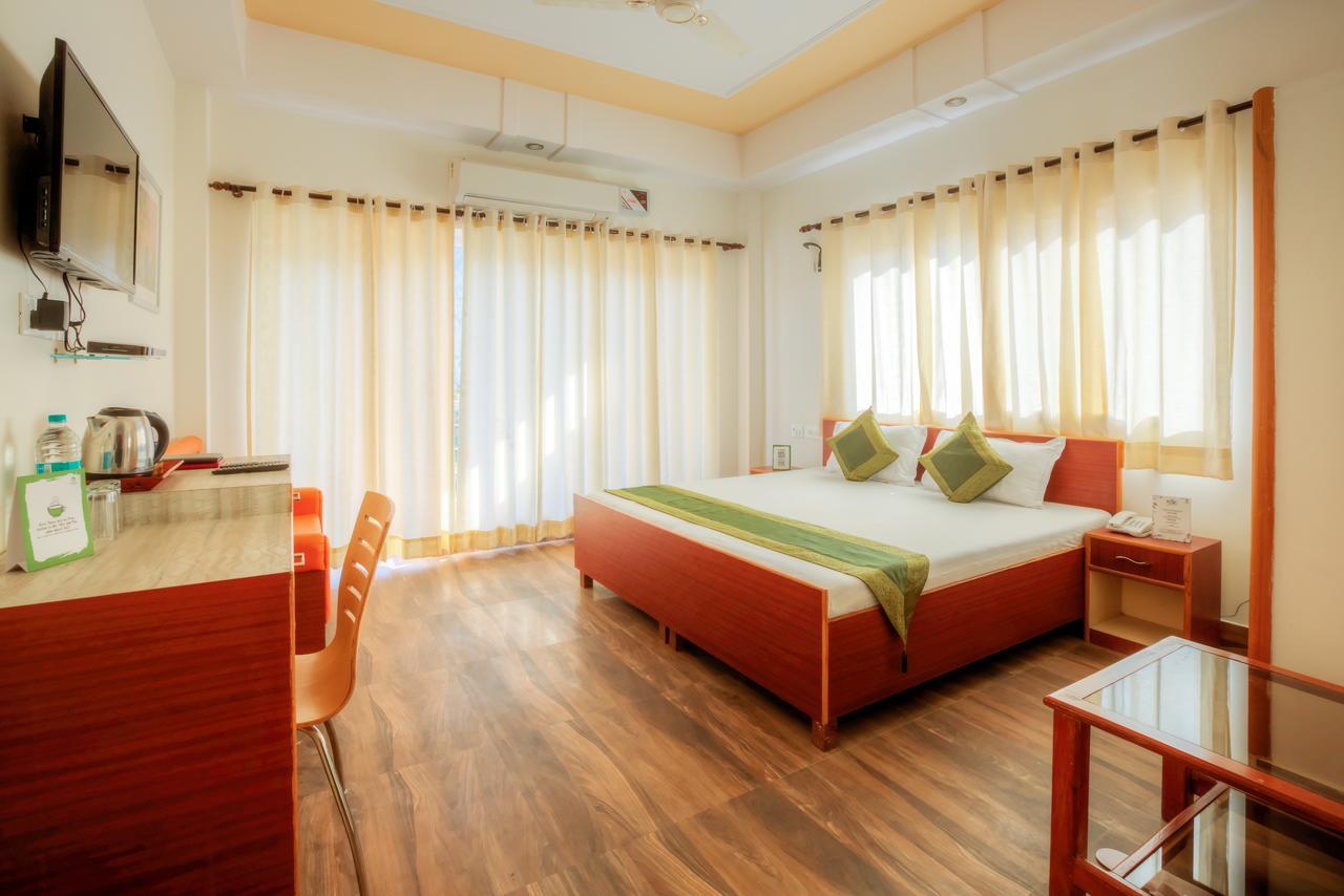 Treebo Trend The Lily Hotel Rishikesh Exterior photo